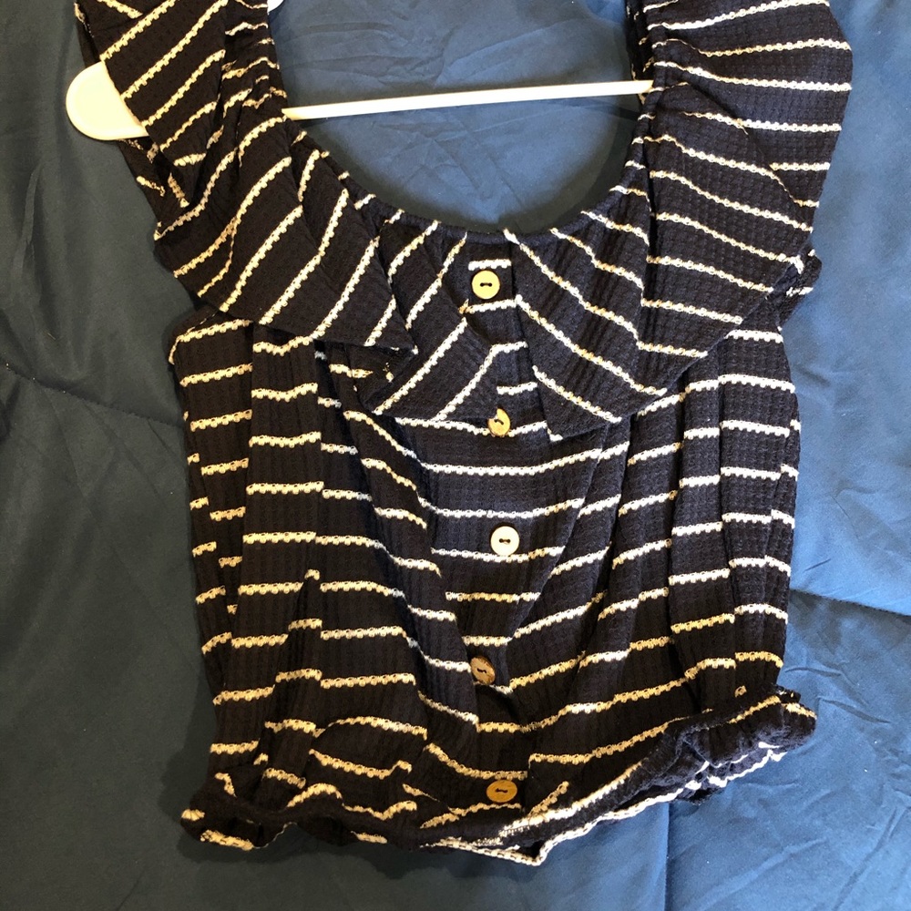 Off shoulder crop top